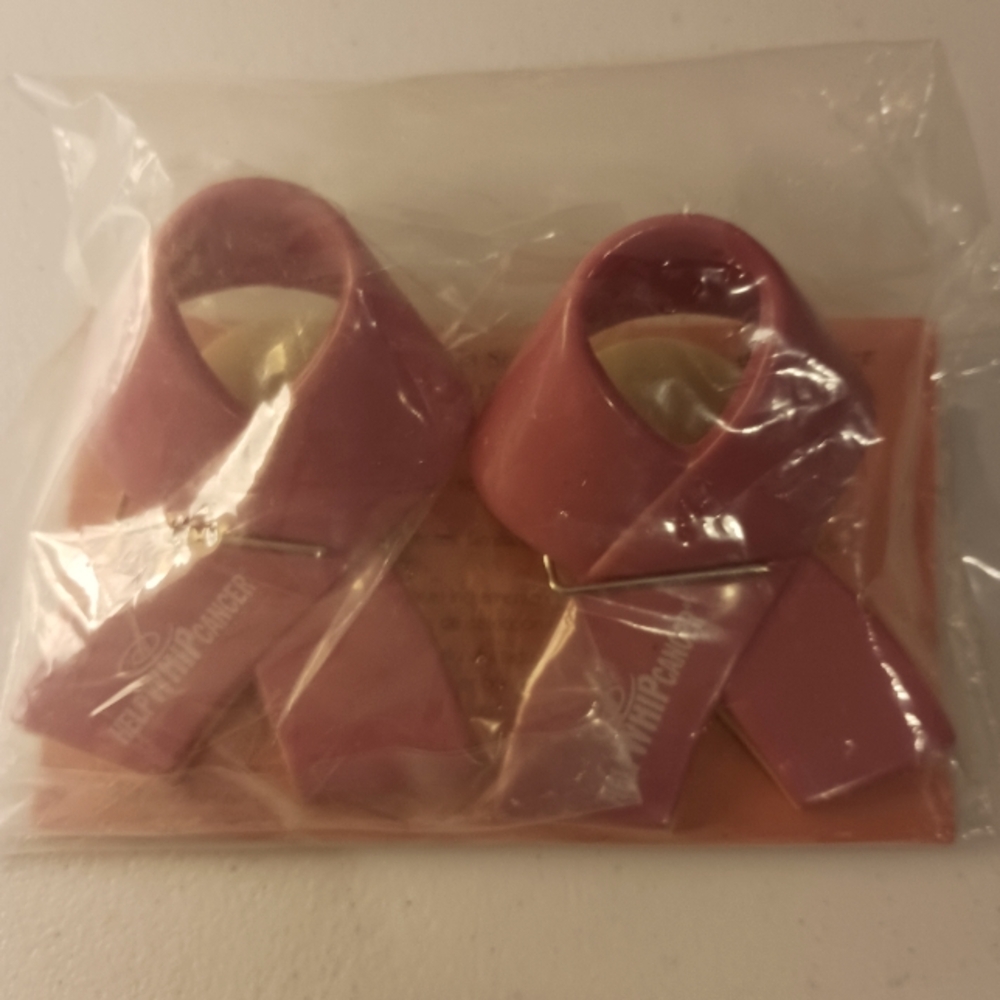 Rare Pampered Chef Help Whip Cancer Pink -clips NEW